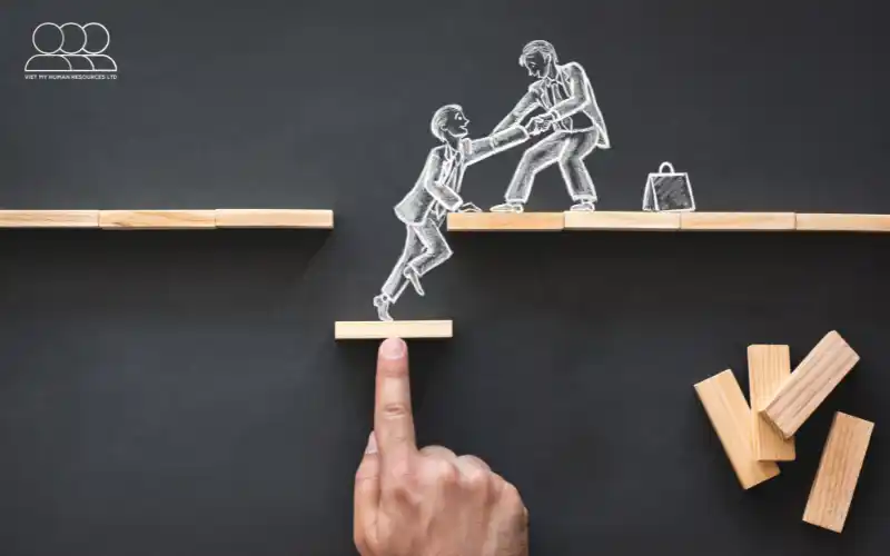 Càng nhiều thử thách, công việc của nhân viên bán vé máy bay càng đòi hỏi sự kiên trì và nỗ lực không ngừng