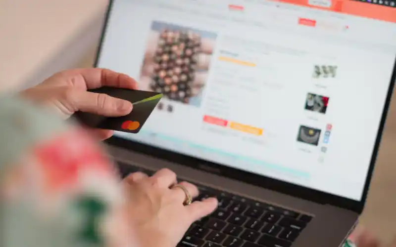 AI là nguồn tham khảo hiệu quả cho những người làm Marketing khi bắt đầu các chiến dịch Marketing Online.